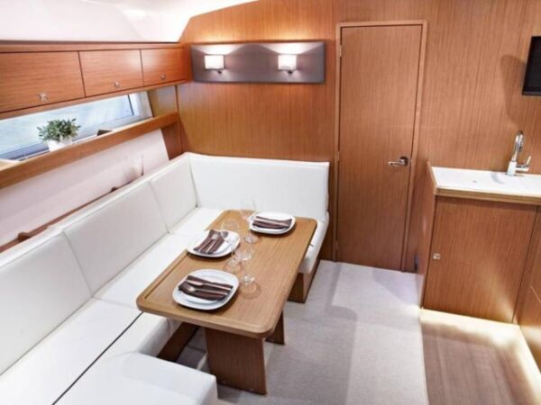 Bavaria 39 Sport HT - Imagen 12